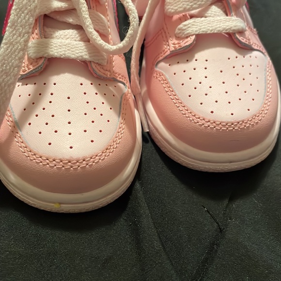 New shoes - Picture 2 of 6